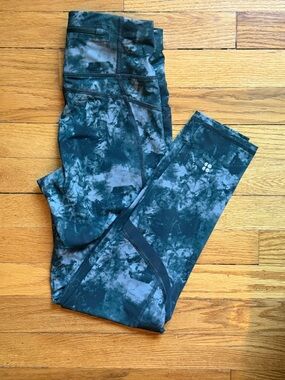 Sweaty Betty 7/8 Tie-Dye Leggings - Green